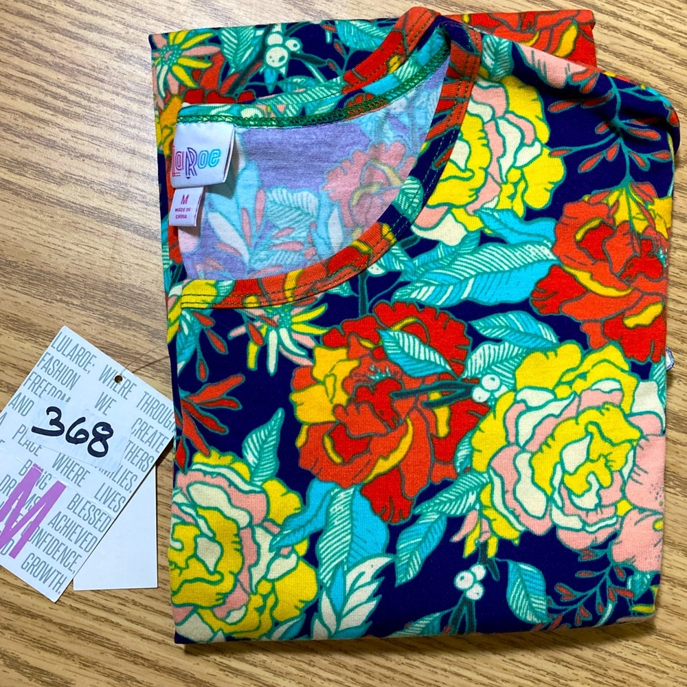 M Floral Lularoe Irma NWT